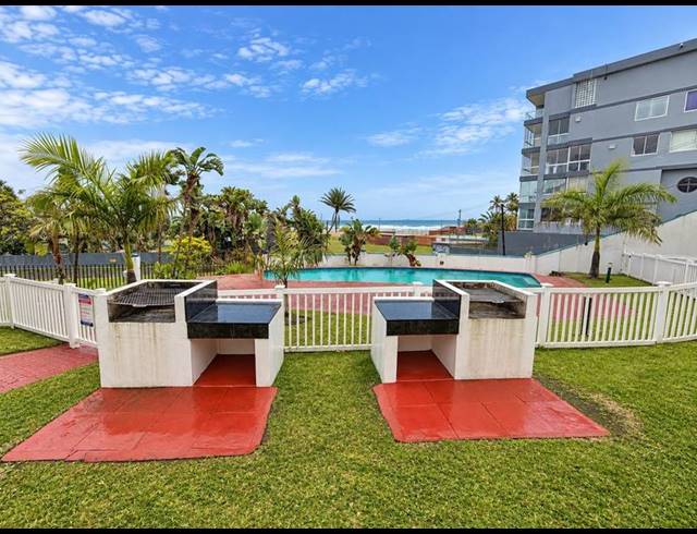 3 BEDROOM APARTMENT FOR SALE IN MARGATE BEACH